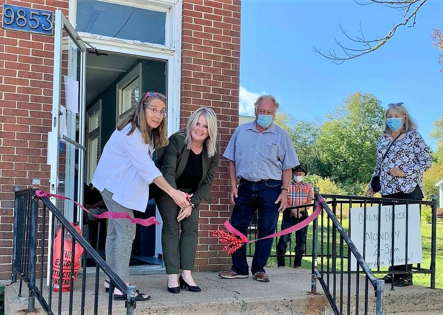 <p>SOURCE: FACEBOOK/QCHS</p><p>Region of Queens Mayor Darlene Norman, left, and Queens MLA Kim Masland cut the ribbon to officially open the new Queens Community Home Support office September 27 in Caledonia.</p>